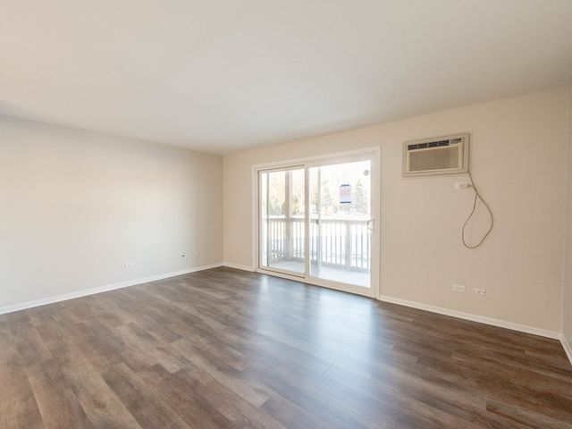 5752 W 128th Street 103, Crestwood, IL 60418