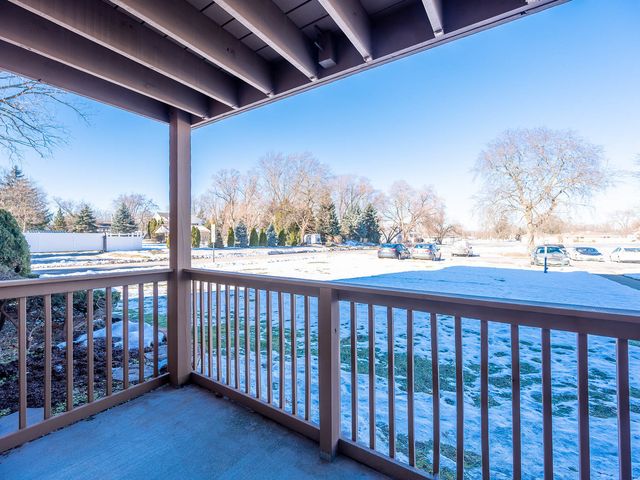 5752 W 128th Street 103, Crestwood, IL 60418