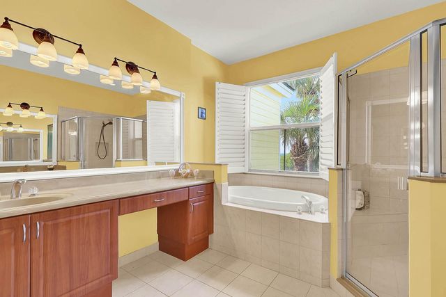 1002 Mariner Bay Boulevard 1002, Fort Pierce, FL 34949