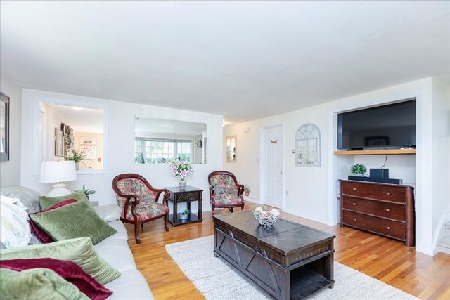 255 Lake St, Haverhill, MA 01832