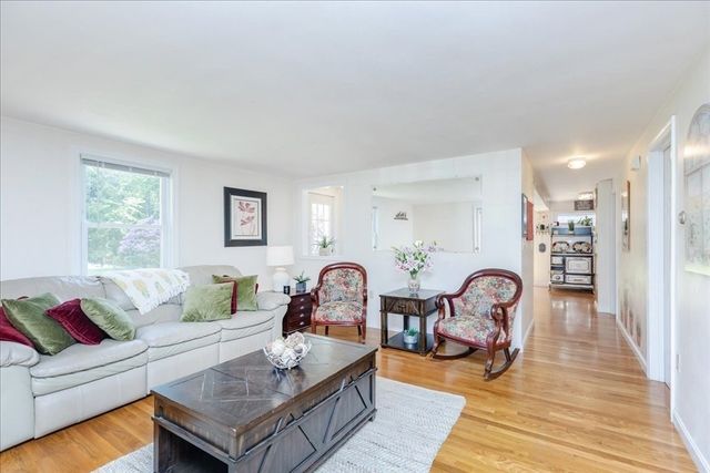 255 Lake St, Haverhill, MA 01832
