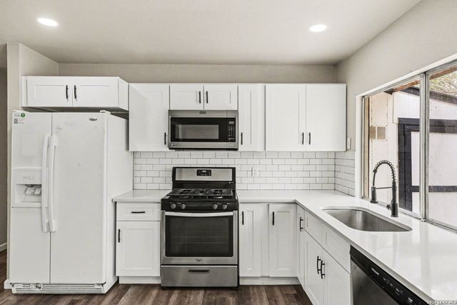 8603 Standing Rock St, San Antonio, TX 78242