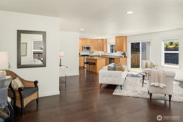 35007 SE Terrace Street, Snoqualmie, WA 98065