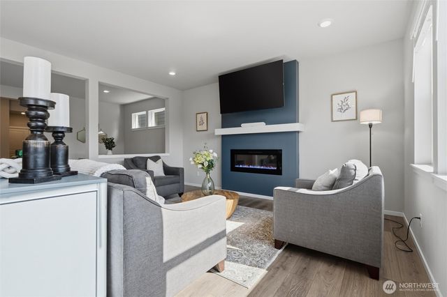 1685 NE Halden Glen Drive, Poulsbo, WA 98370