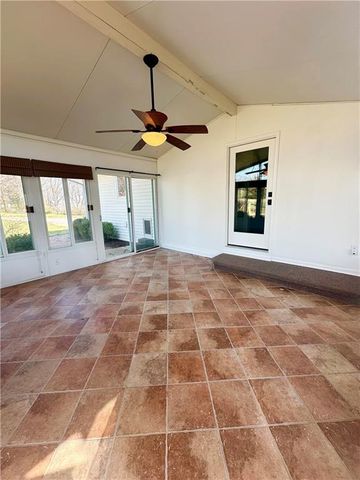 15822 Evelyn Lane, Kearney, MO 64060