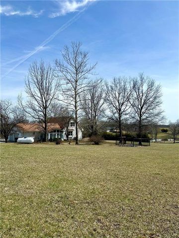 15822 Evelyn Lane, Kearney, MO 64060