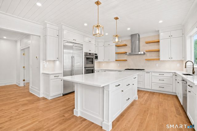 20 Locust Hill Road, Darien, CT 06820