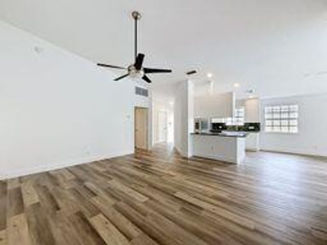 8023 Montserrat Place, Wellington, FL 33414