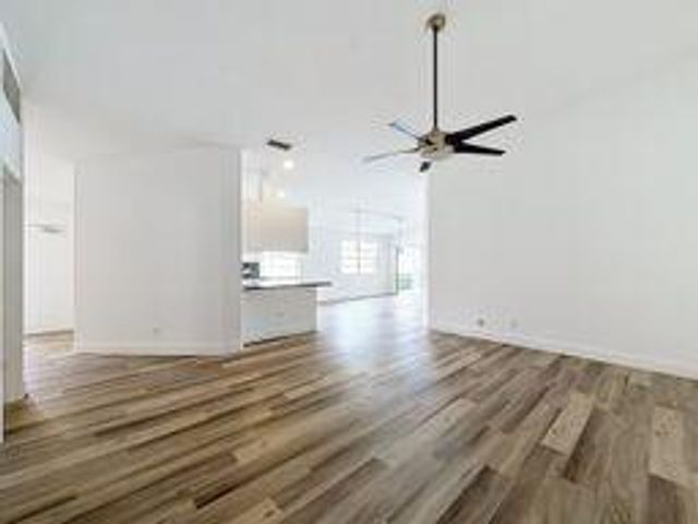 8023 Montserrat Place, Wellington, FL 33414