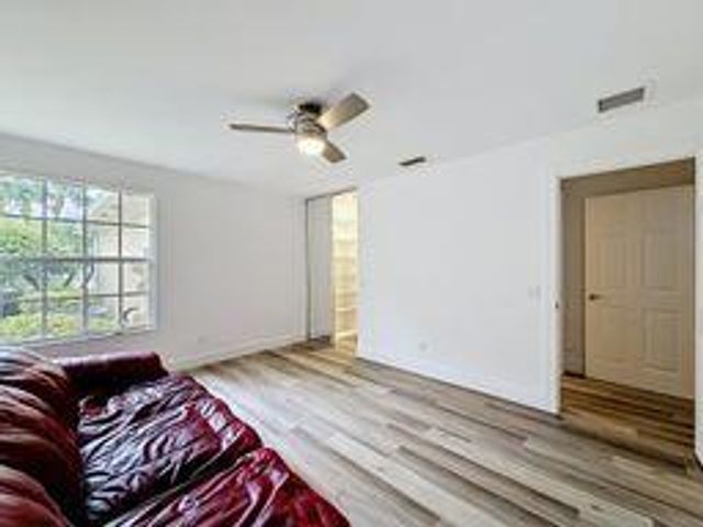 8023 Montserrat Place, Wellington, FL 33414