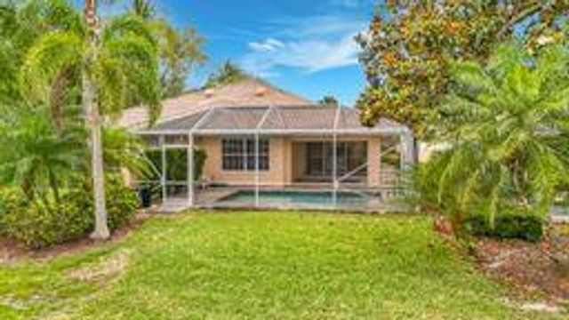 8023 Montserrat Place, Wellington, FL 33414