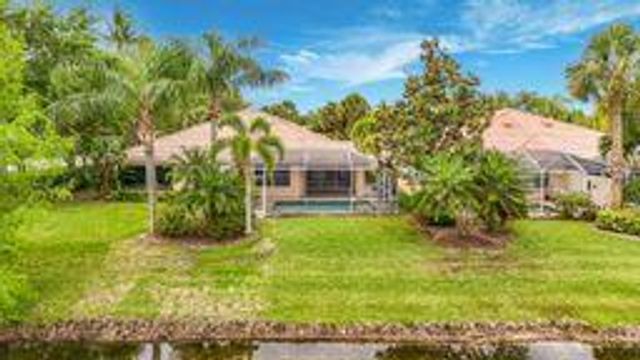 8023 Montserrat Place, Wellington, FL 33414