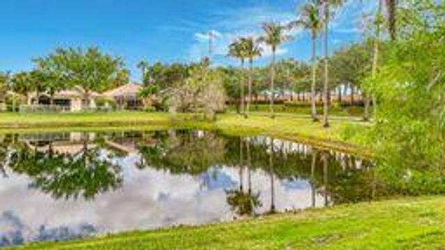 8023 Montserrat Place, Wellington, FL 33414