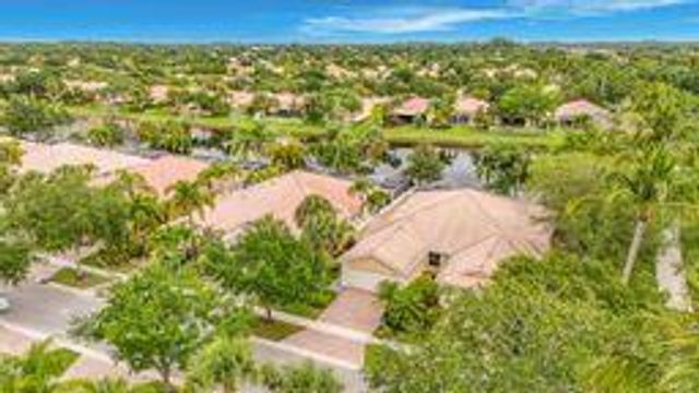 8023 Montserrat Place, Wellington, FL 33414