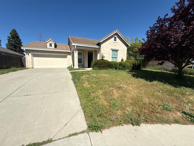 2475 Independence Trl, Plumas Lake, CA 95961
