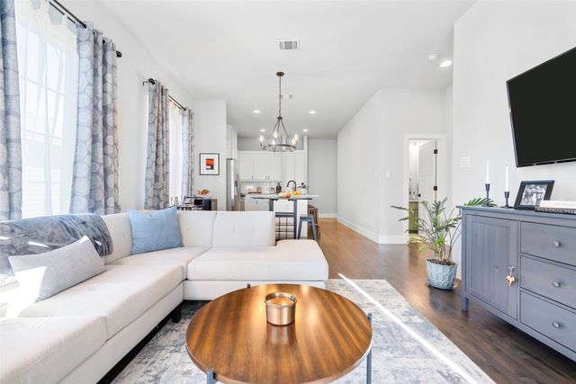 312 N Henderson Avenue 1, Dallas, TX 75214