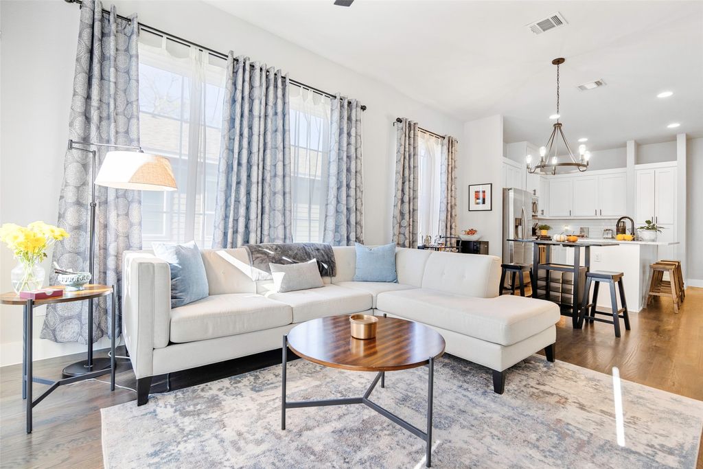 312 N Henderson Avenue 1, Dallas, TX 75214