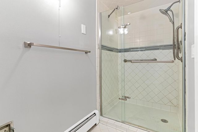 4710 58th Avenue N 221, Crystal, MN 55429