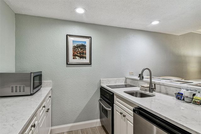 36750 US HIGHWAY 19 N 09209, Palm Harbor, FL 34684