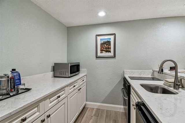 36750 US HIGHWAY 19 N 09209, Palm Harbor, FL 34684