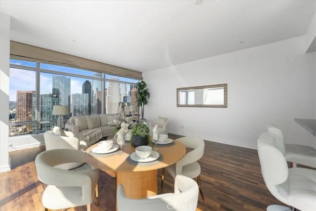 900 W Olympic, Los Angeles, CA 90015