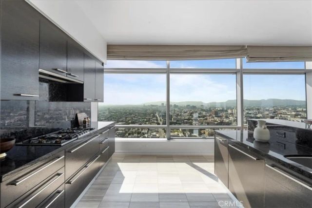 900 W Olympic, Los Angeles, CA 90015