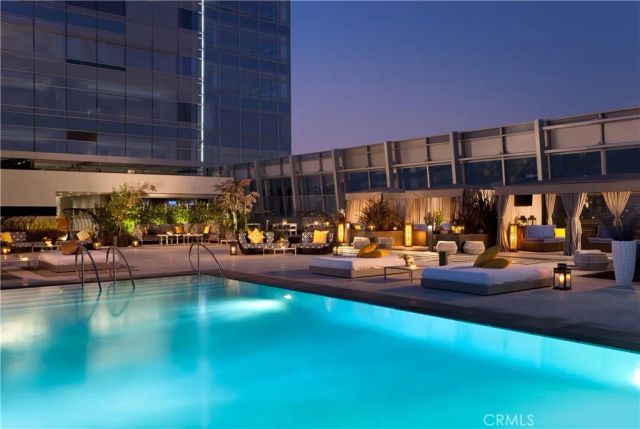 900 W Olympic, Los Angeles, CA 90015