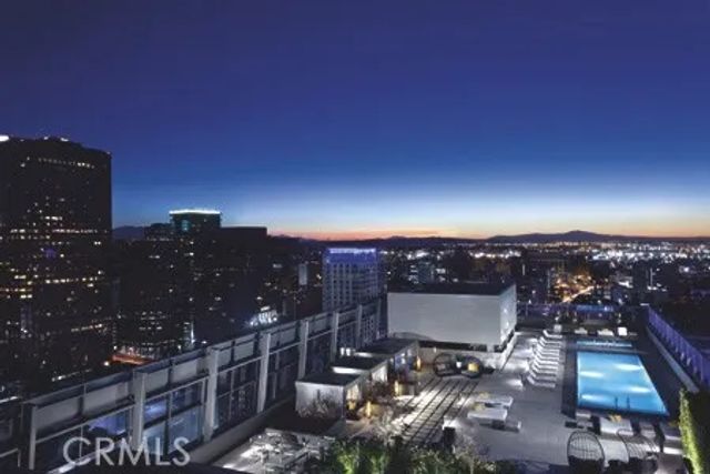 900 W Olympic, Los Angeles, CA 90015