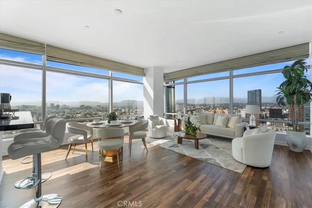 900 W Olympic, Los Angeles, CA 90015