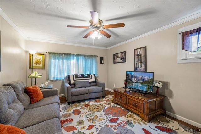 445 71st Street, Niagara Falls, NY 14304