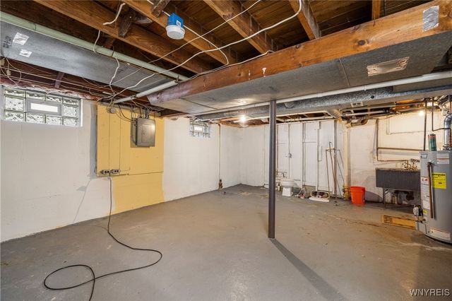 445 71st Street, Niagara Falls, NY 14304