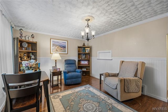 445 71st Street, Niagara Falls, NY 14304