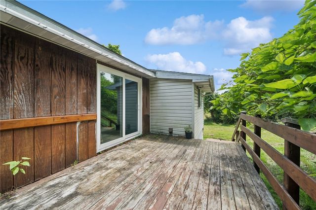 300 Millersdale Road, Hempfield Twp, PA 15601