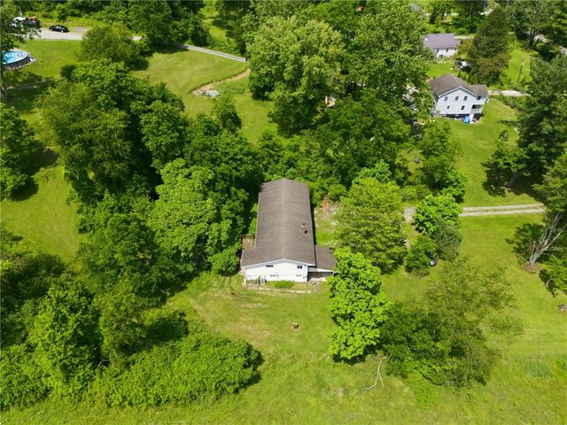 300 Millersdale Road, Hempfield Twp, PA 15601