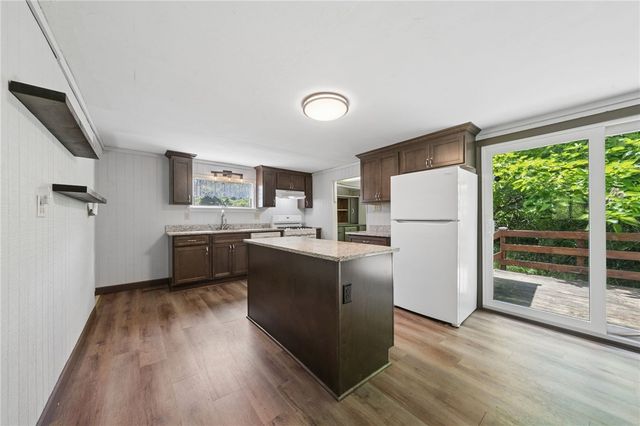 300 Millersdale Road, Hempfield Twp, PA 15601