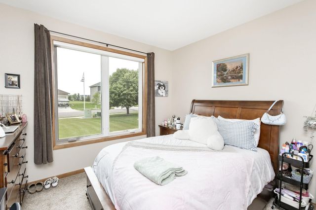 3814 22nd Avenue S, Moorhead, MN 56560