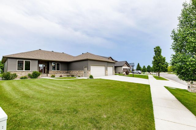 3814 22nd Avenue S, Moorhead, MN 56560