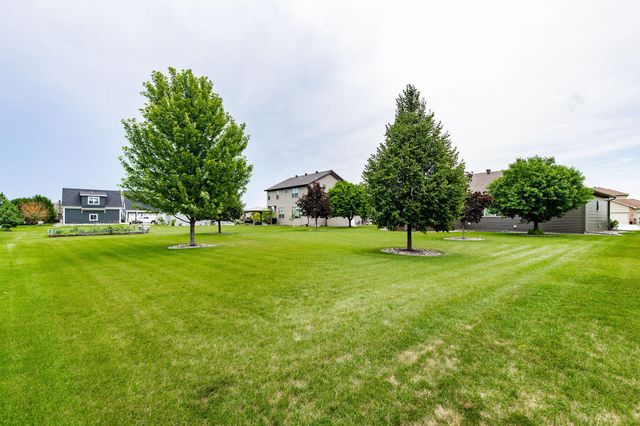 3814 22nd Avenue S, Moorhead, MN 56560