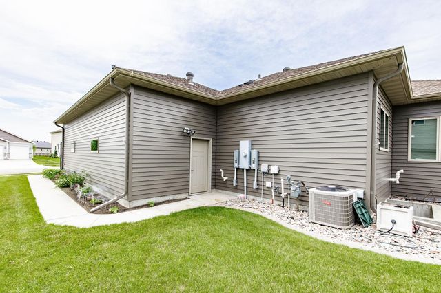 3814 22nd Avenue S, Moorhead, MN 56560