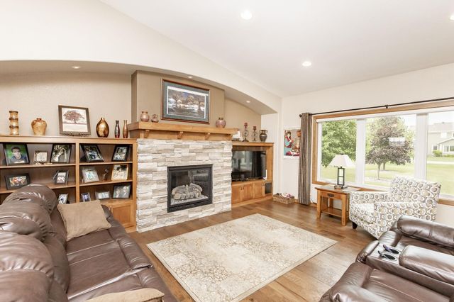 3814 22nd Avenue S, Moorhead, MN 56560