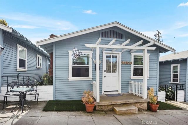 371 Park Ave, Laguna Beach, CA 92651