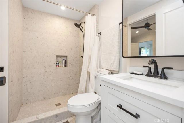 371 Park Ave, Laguna Beach, CA 92651