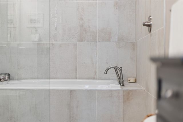 3725 Butler Street 304, Lawrenceville, PA 15201