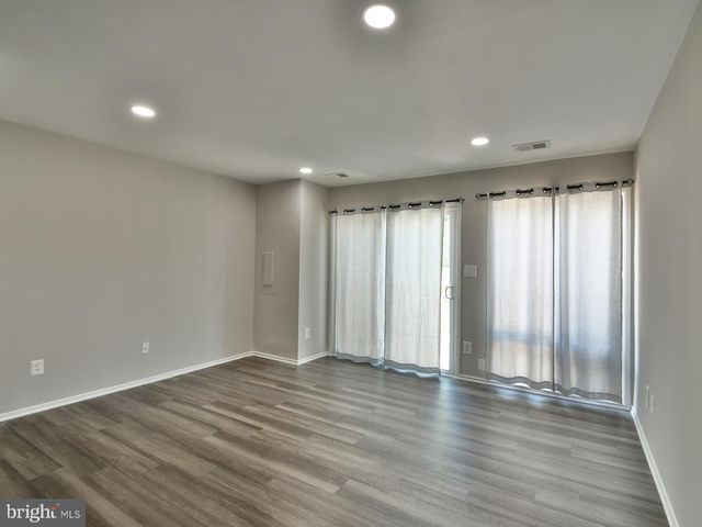 10216 RIDGELINE DR, Montgomery Village, MD 20886