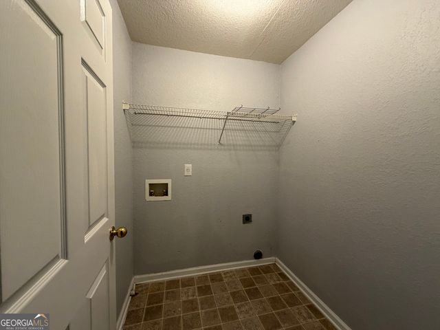 2807 Snapfinger Manor, Decatur, GA 30035