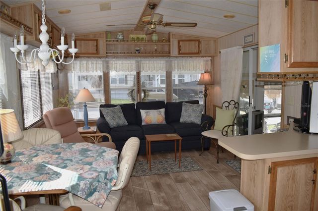 9000 US HIGHWAY 192 766, Clermont, FL 34714