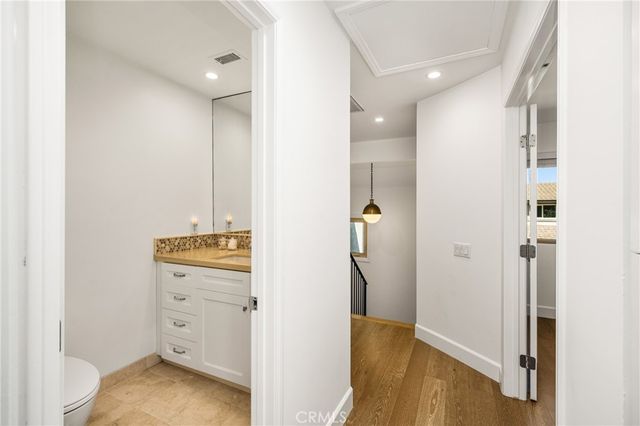 8 Moon Shadow 8, Irvine, CA 92603