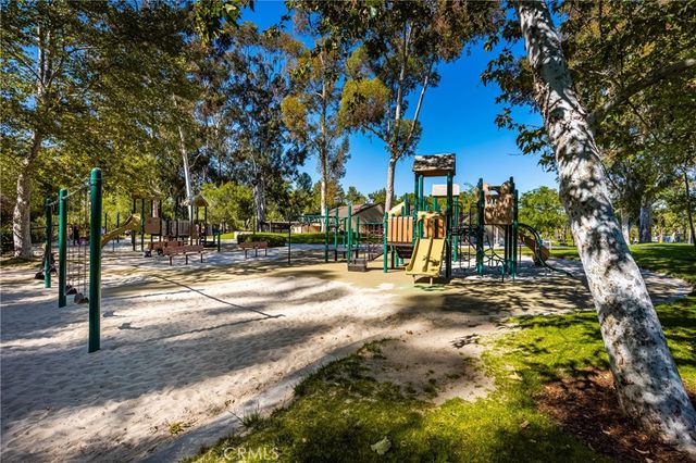 8 Moon Shadow 8, Irvine, CA 92603