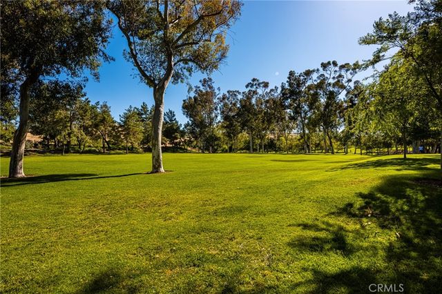 8 Moon Shadow 8, Irvine, CA 92603