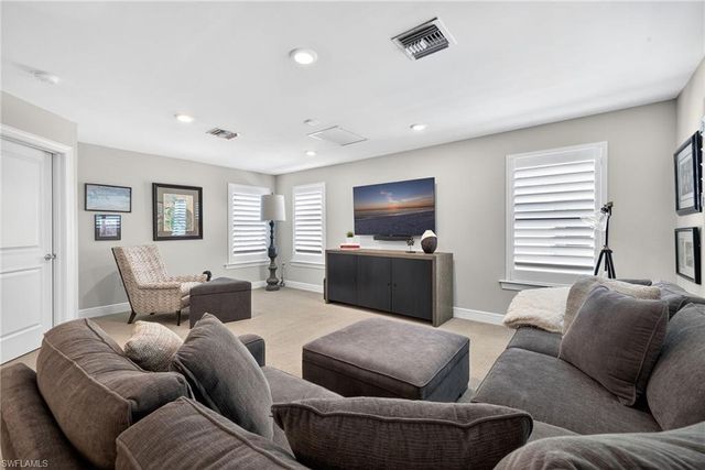 19257 Aqua Shore DR, Fort Myers, FL 33913